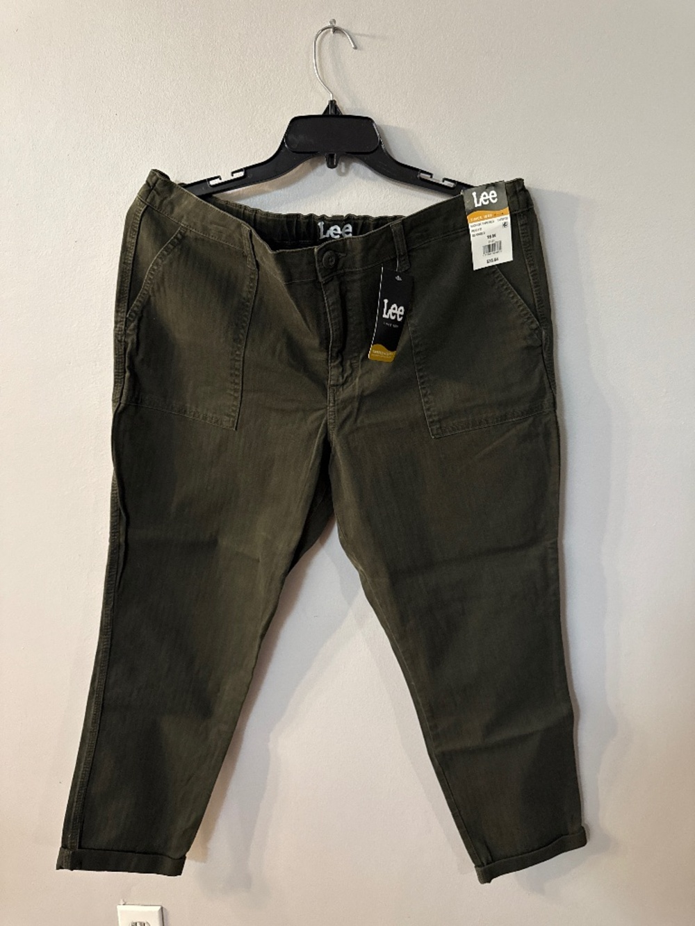 Lee Midrise Tapered Pants - size 16 M